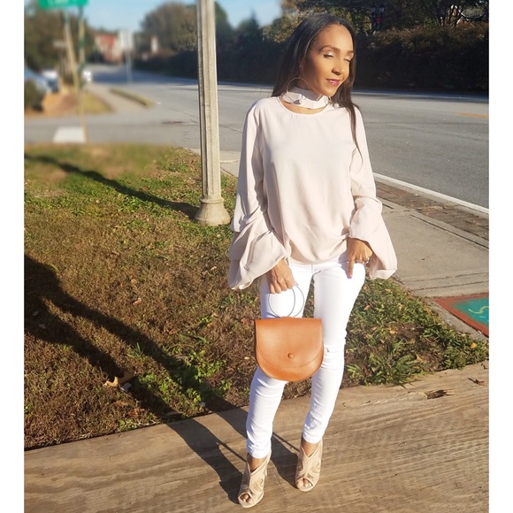 MEET ME AND MY FAMILY - Picture 2 of 6